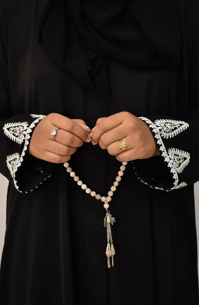 beautiful embroidered abaya design by Malbus