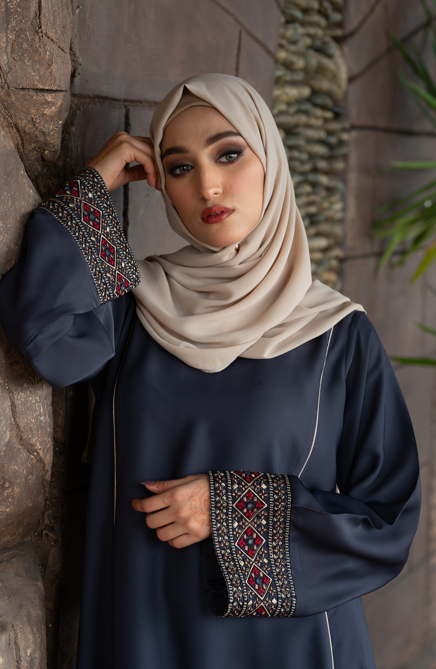 charcoal grey abaya for women