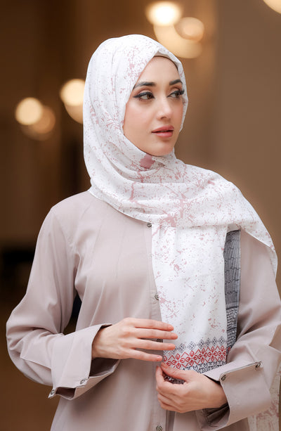 lady with white palestine hijab in pakistan