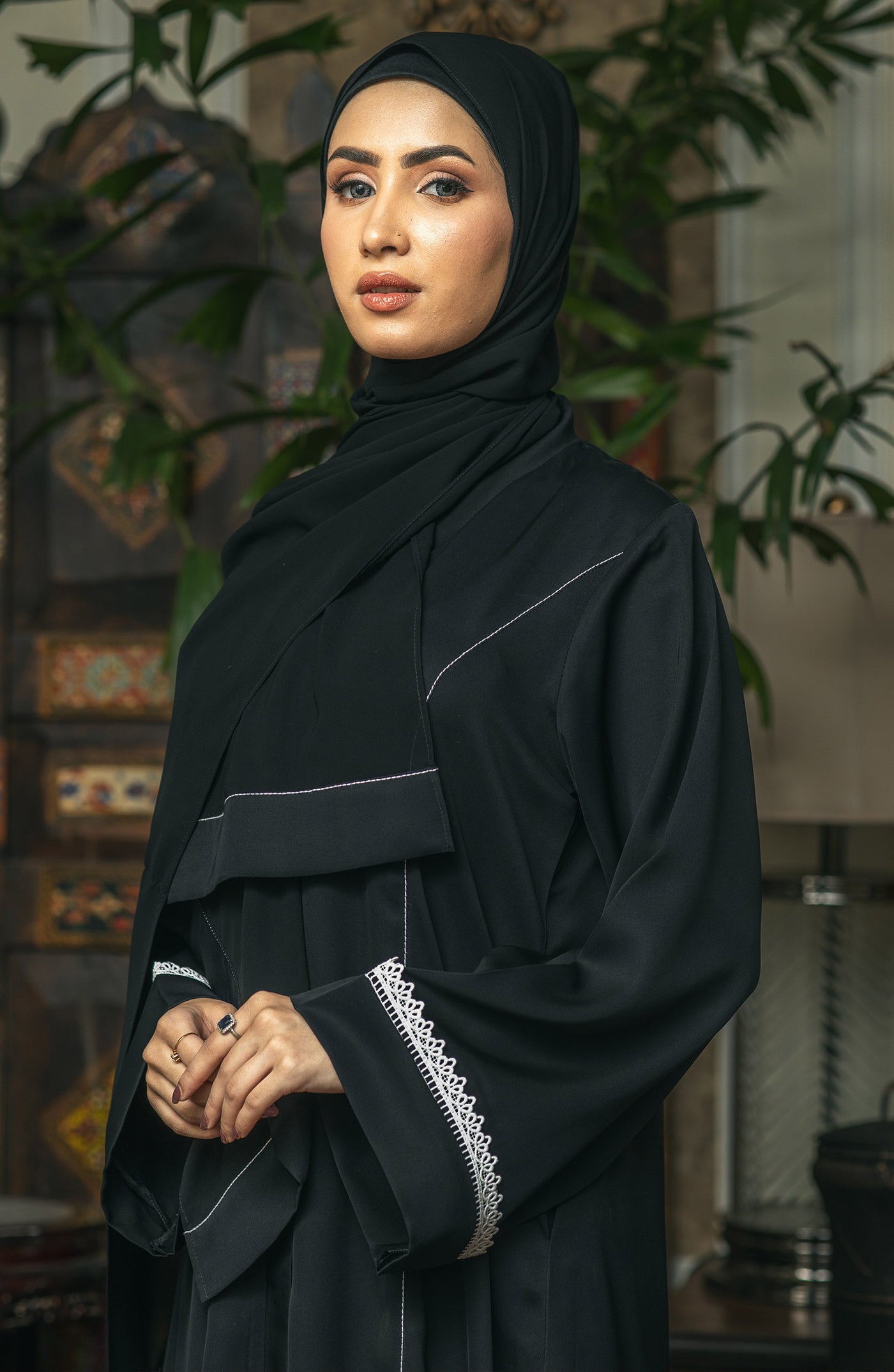 black nida abaya with lace on sleeves