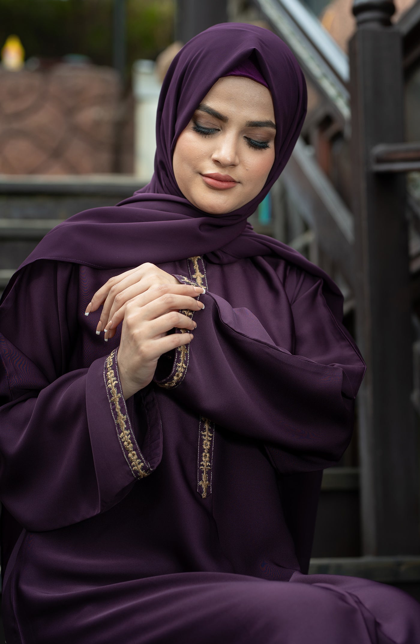 purple abaya with side pockets