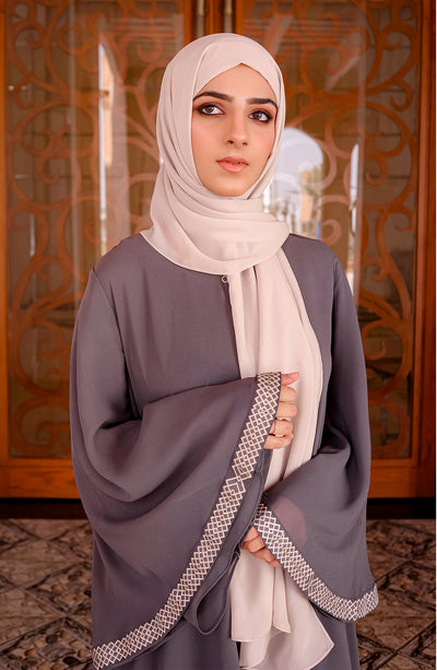 the perfect abaya for any occasion 